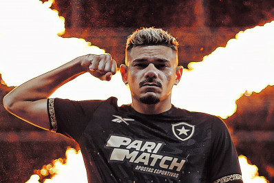 De saída do Botafogo, Tiquinho celebra acerto com Santos: 'Sonho'