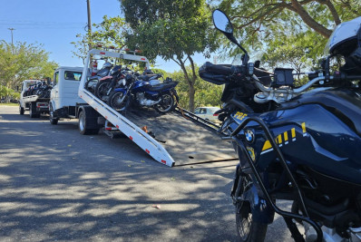 Mais de 400 autos de infração e 88 motos apreendidas em ação da PRF