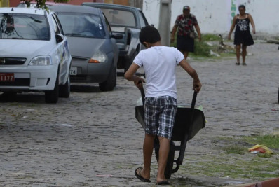 Em oito dias, auditores identificam mais de 300 menores realizando trabalho infantil ilegal em Pernambuco