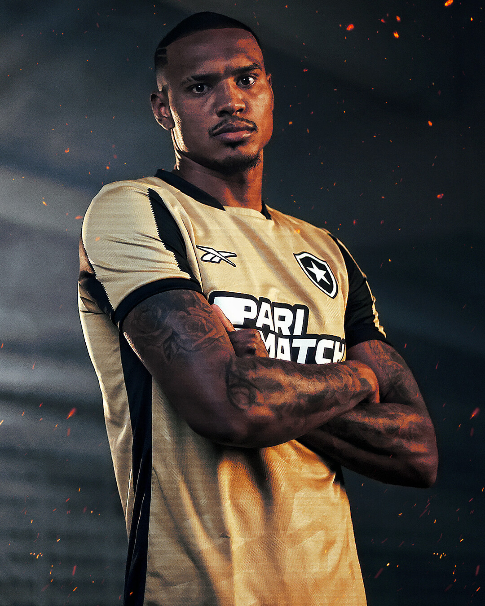 Novo uniforme de goleiro Botafogo; na foto, John - Divulgação/Botafogo
