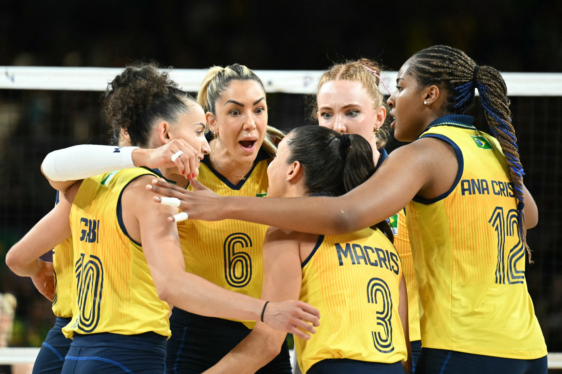 O Brasil venceu a Turquia por 3 sets a 1 no vôlei e conquistou o bronze na Olimpíada de Paris - Natalia Kolesnikova / AFP