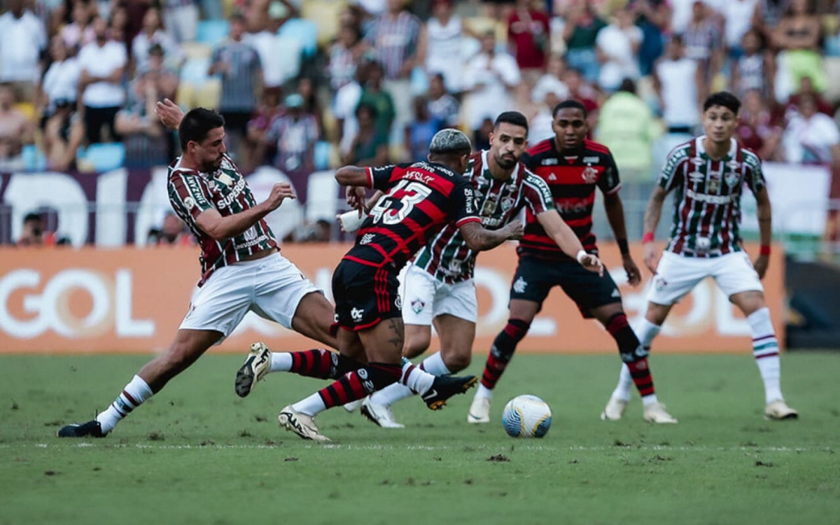 Flamengo recebe proposta de mais de 100 milhões por titular