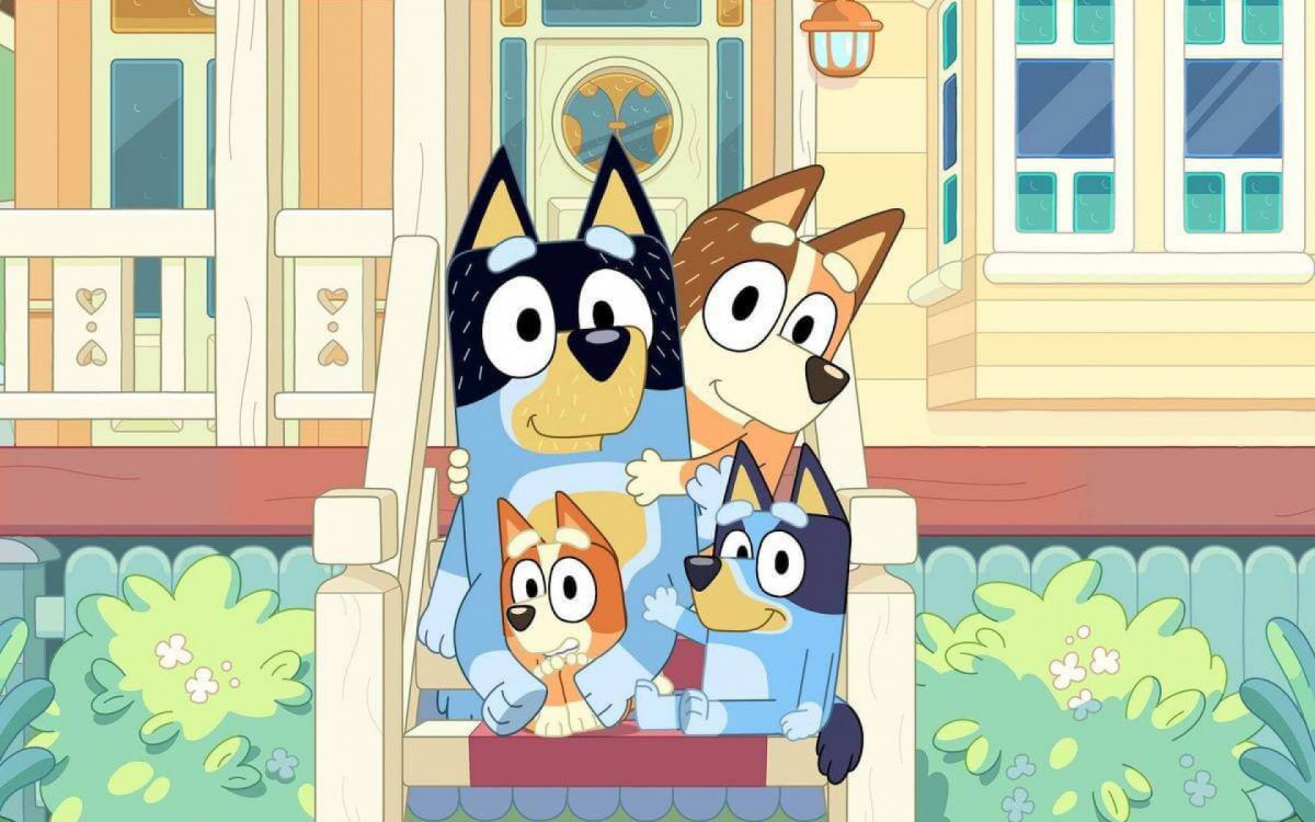 S&eacute;rie de anima&ccedil;&atilde;o "Bluey" encanta por apresentar diversos personagens caninos, cada um com as suas pr&oacute;prias caracter&iacute;sticas (Imagem: Reprodu&ccedil;&atilde;o digital | Ludo Studio)