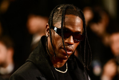 Rapper americano Travis Scott é libertado sem acusação na França
