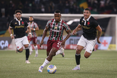 Em clássico marcado por polêmica, Vasco vence o Fluminense no Nilton Santos