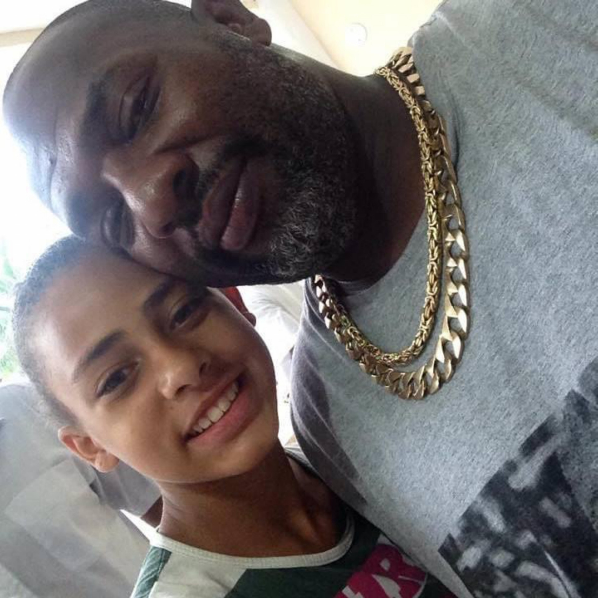 Raissa Real e o pai Mr.Catra - Divulgação 