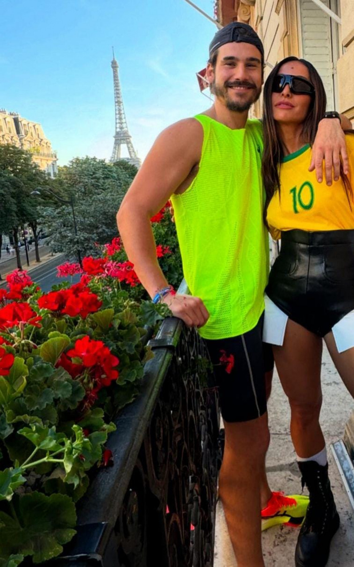 Sabrina Sato mostra registros com o namorado, Nicolas Prattes, em Paris: 'Meu lindo' - Reprodução / Instagram