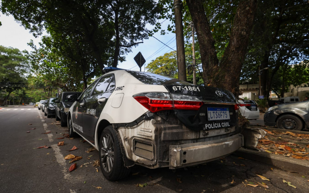 Viatura destruída após acidente que terminou na morte de Eliane Esteves - Renan Areiais/Agência O DIA