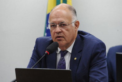 Pastor Eurico é condenado a pagar R$ 15 mil de indenização a Erika Hilton por transfobia