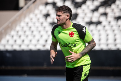 Vegetti iguala marca de Cano e vira segundo maior goleador do Rio em 2024