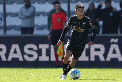 Almada revela estar 'ansioso' para estrear no Nilton Santos pelo Botafogo