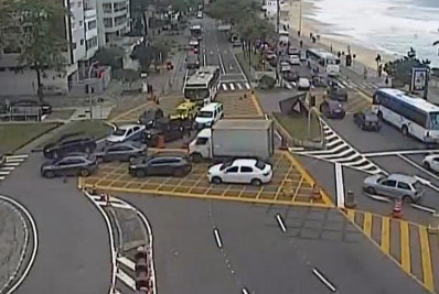 Ressaca: Delfim Moreira é interditada por risco de invasão do mar