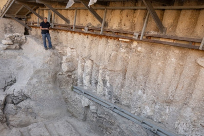 Arqueólogos encontram fosso em Israel que comprova histórias da Bíblia