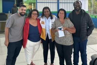 Entrega de mais um lote do Cartão Recomeçar em Japeri