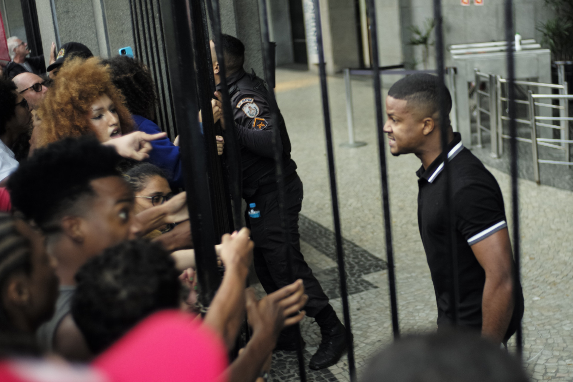 Manifesta&ccedil;&atilde;o de estudantes termina com invas&atilde;o a pr&eacute;dio da Faperj, no Centro - Pedro Teixeira/Ag&ecirc;ncia O Dia