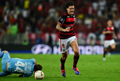 Dorival aposta em Pedro, mesmo lesionado no Flamengo: 'Sempre tive confiança'