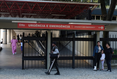 Três pessoas são baleadas durante tiroteio na Linha Vermelha