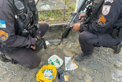 Operação policial estoura esquema de drogas em Rio das Ostras