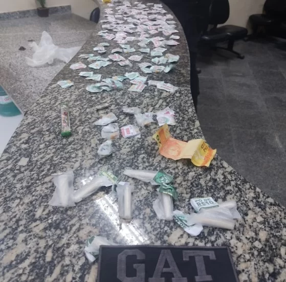 Homem é preso em flagrante por tráfico de drogas no bairro Clube dos Engenheiros