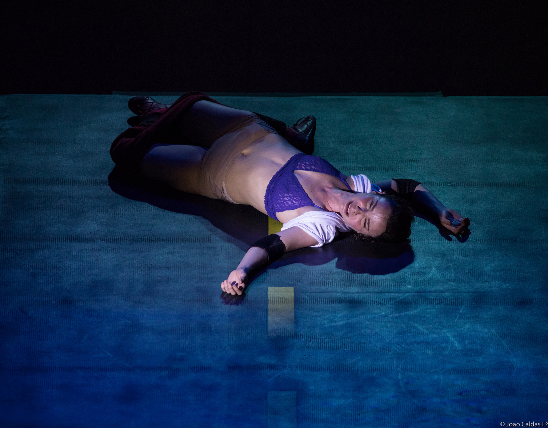 Débora Falabella interpreta personagem que foi violentada - Divulgação / Joao Caldas