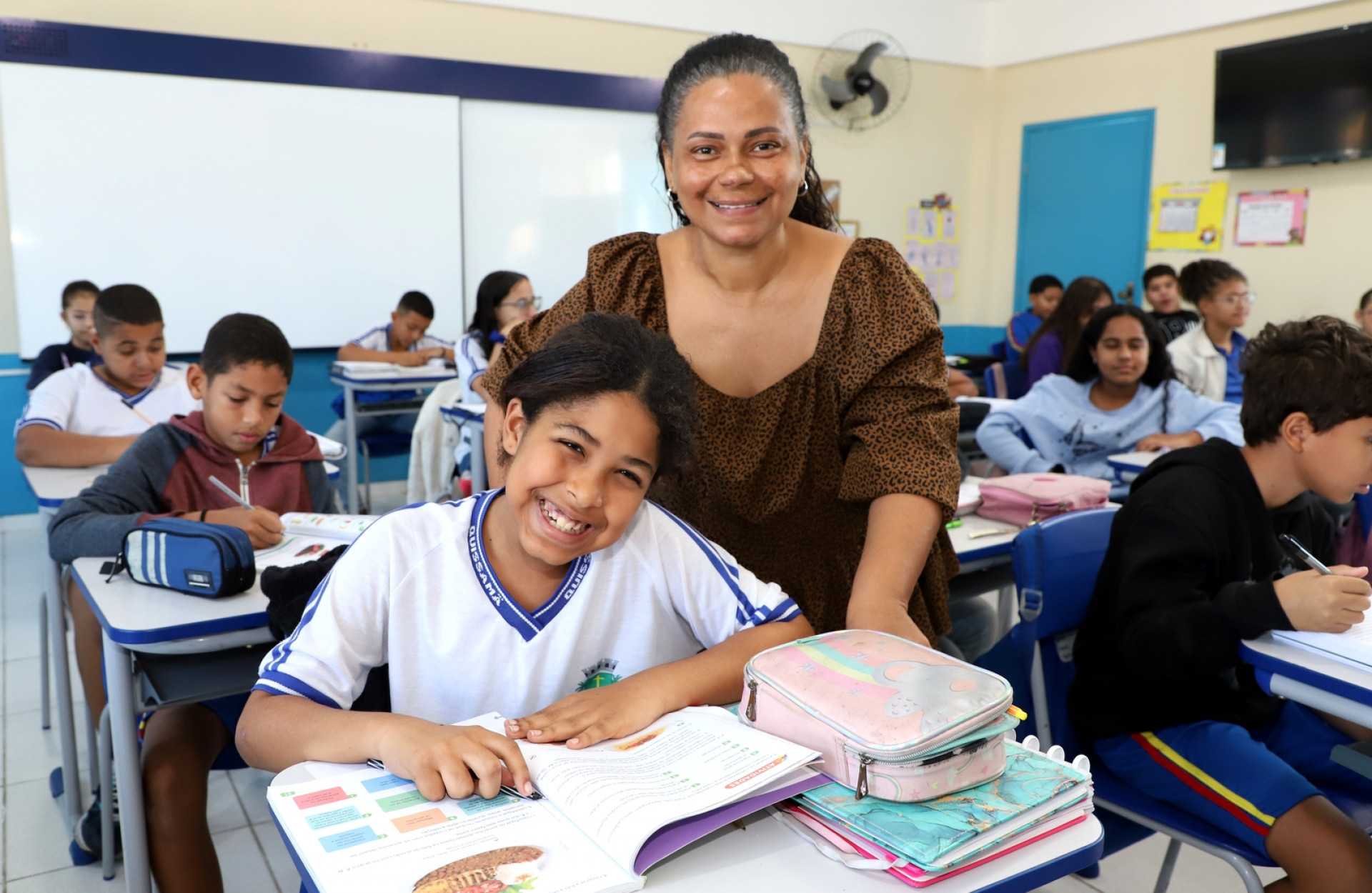 Município supera desafios e conquista o 1º lugar na região, destacando-se no cenário educacional do Rio de Janeiro - Foto: Divulgação