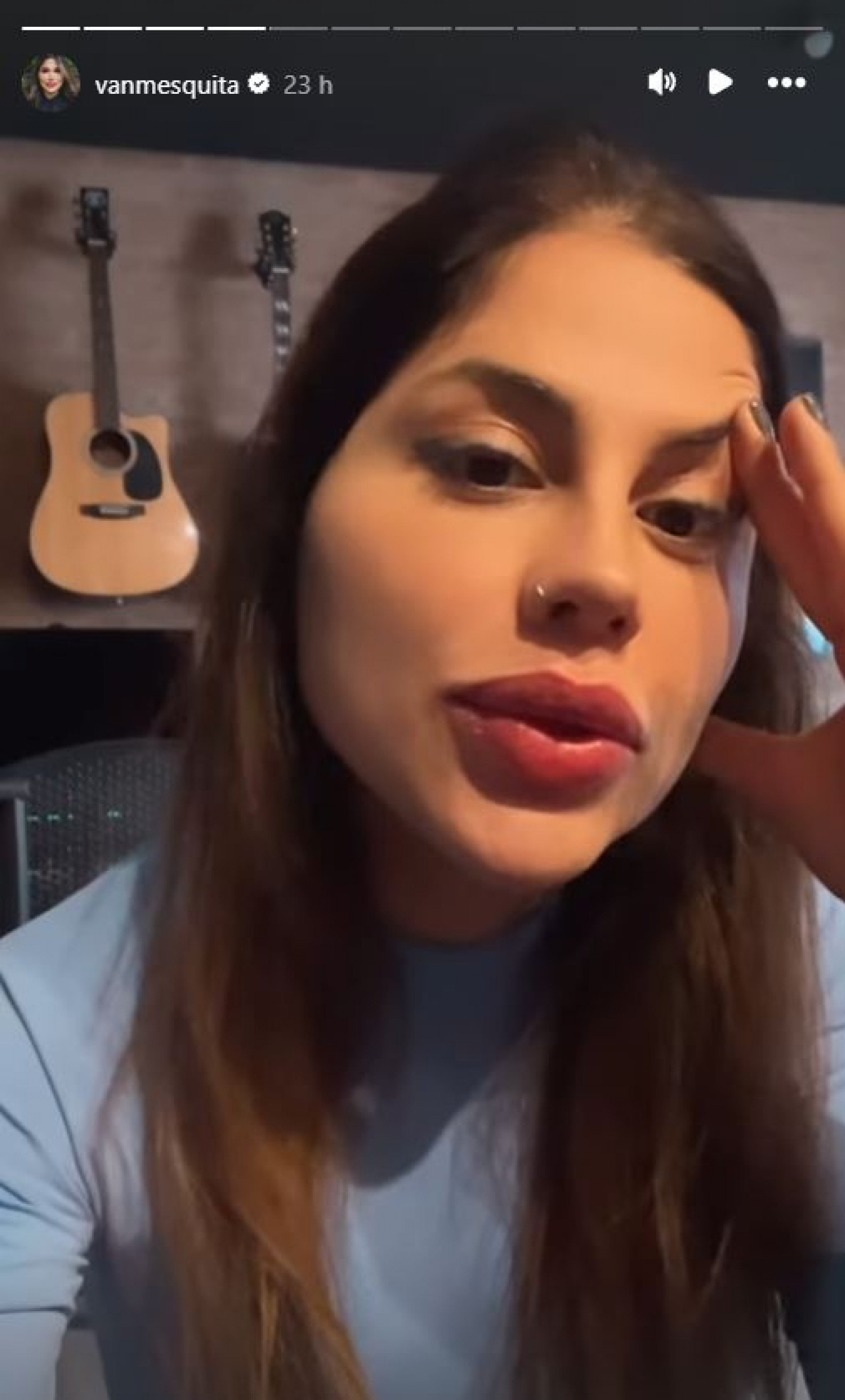 Vanessa Mesquita se manifestou em seus stories ap&oacute;s ser atacada por f&atilde;s de Davi Brito - Reprodu&ccedil;&atilde;o / Instagram