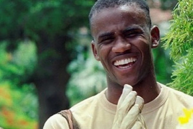 Restos mortais do cantor Claudinho 'desaparecem' de jazigo