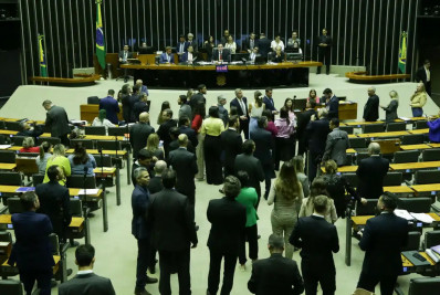 Ação contra emendas impositivas quer devolver orçamento ao Executivo