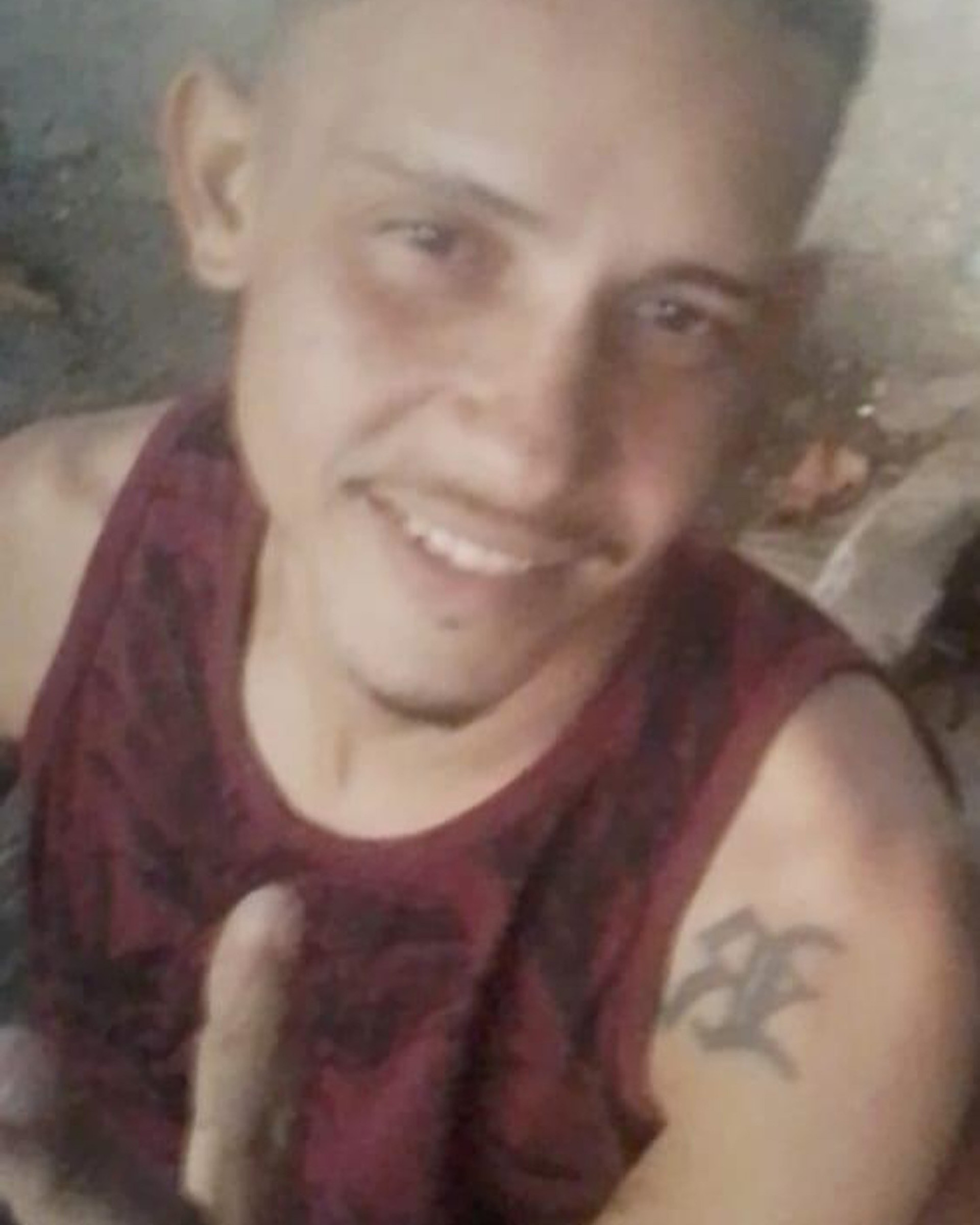 Henrique Leonardo é suspeito de matar a ex-companheira na frente dos filhos em Cavalcanti