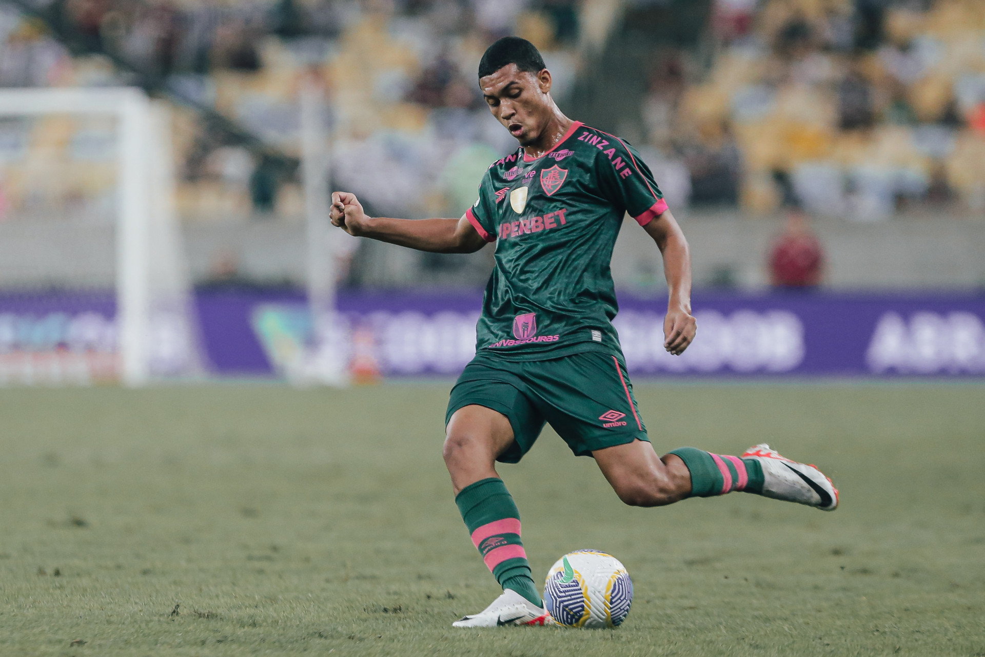 Fluminense e Corinthians se enfrentaram neste s&aacute;bado (17), no Maracan&atilde;, pela 23&ordf; rodada do Brasileir&atilde;o - Lucas Mer&ccedil;on/Fluminense FC