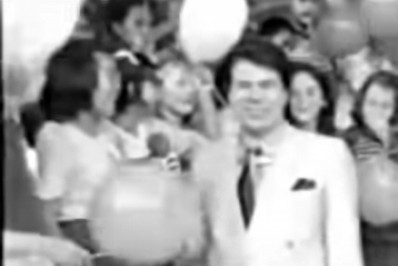 'Menina do Bambu' lamenta morte de Silvio Santos e relembra encontro com apresentador