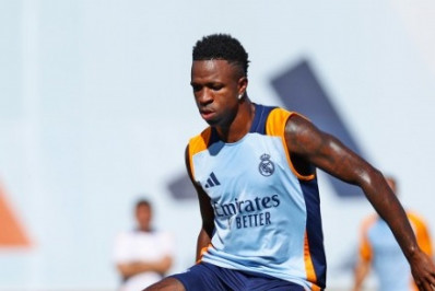 Vini Jr comemora conquista do Flamengo no sub-20: 'Viciados em títulos'