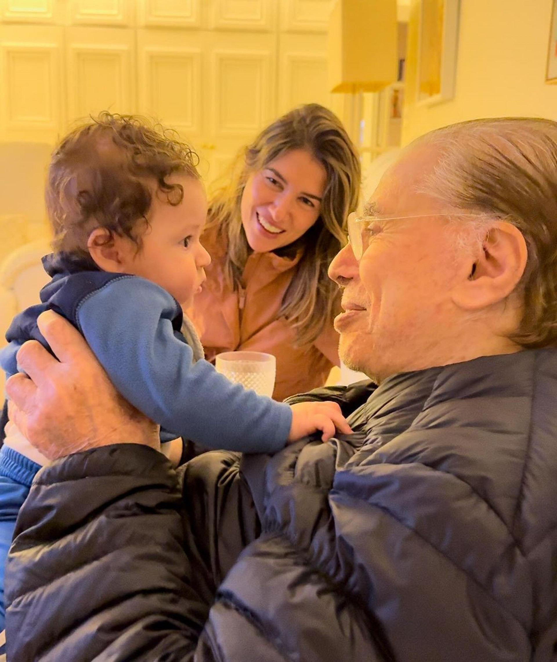 Benjamin é fruto do relacionamento de Rebeca Abravanel, filha de Silvio Santos, e Alexandre Pato - Reprodução / Instagram