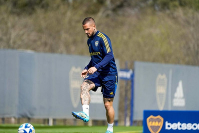 Flamengo está perto de acertar a contratação de Benedetto, afirma jornalista