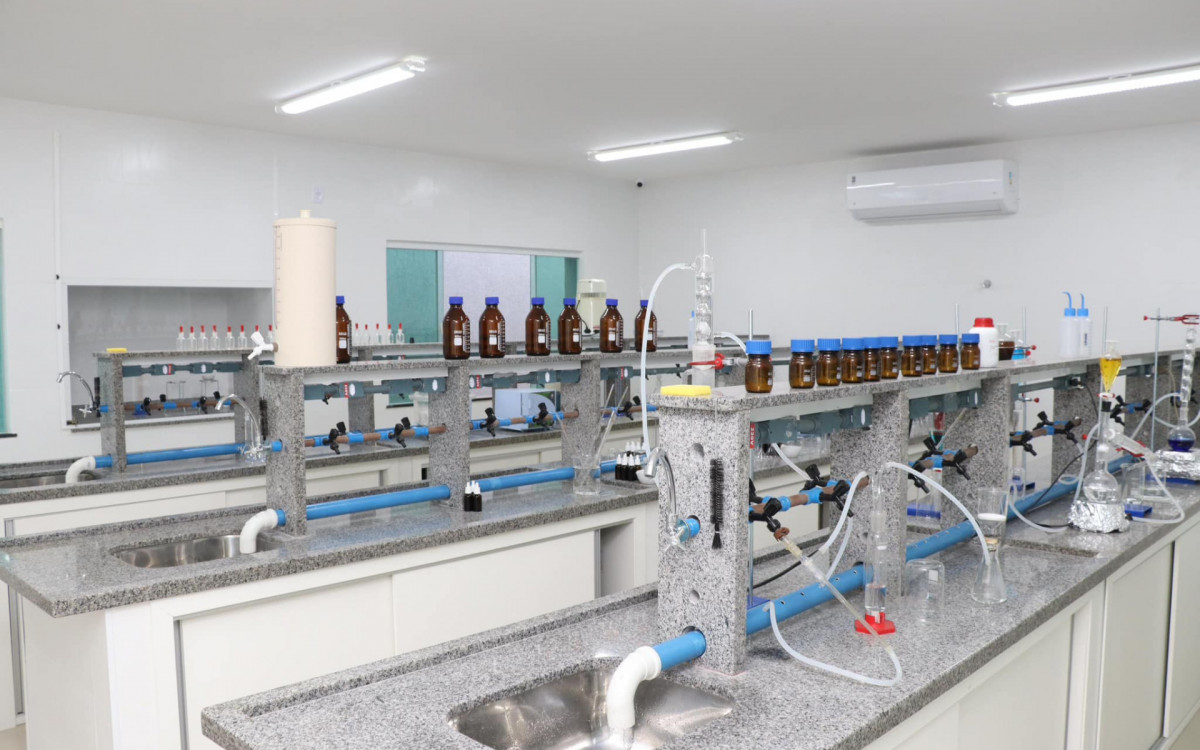 Inauguração da Escola Bilíngue Municipal com Orientação em Agronegócio e Turismo Rural 