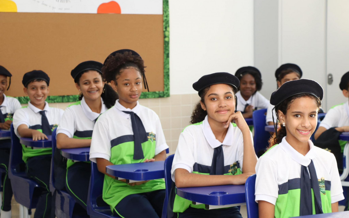 Inauguração da Escola Bilíngue Municipal com Orientação em Agronegócio e Turismo Rural 