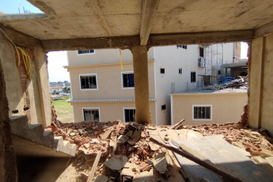 Demolições na Maré chegam ao sexto dia e deixam 900 alunos sem aula