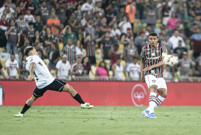 Fluminense bate o Grêmio nos pênaltis e vai às quartas da Libertadores