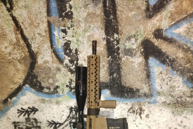 Tiroteio entre policiais e criminosos deixa um suspeito morto no Juramento