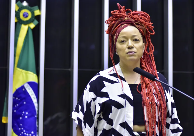 Deputada Daiana Santos é alvo de ameaça de morte