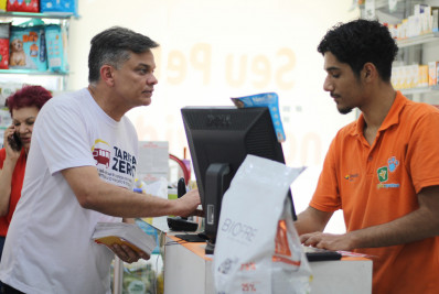 Ônibus de graça na pauta de caminhada do candidato Dimas Gadelha