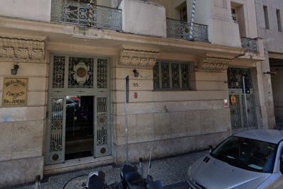 Empregados do comércio formam longa fila no Centro para evitar contribuição sindical