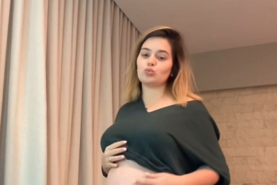 Viih Tube se emociona com chutes de Ravi na barriga 