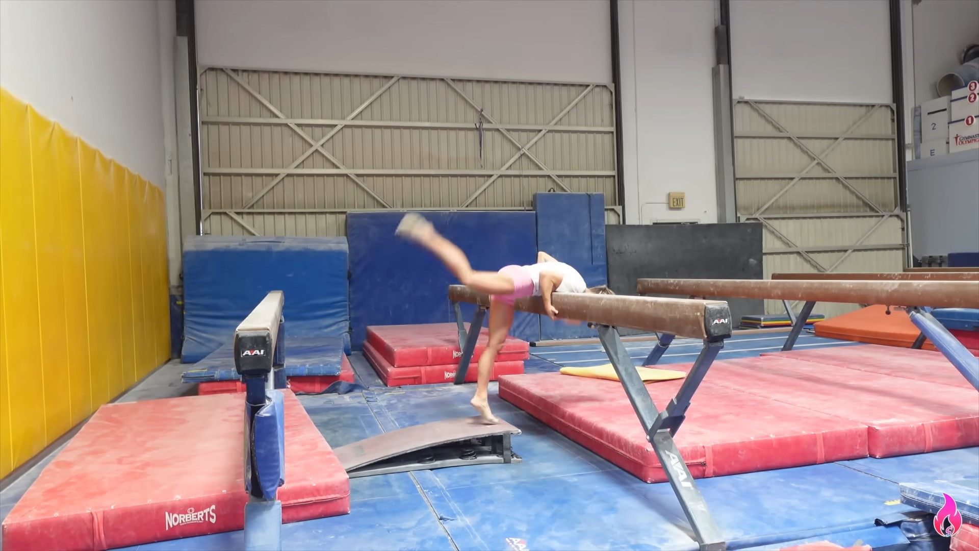 Ginasta americana tenta fazer o movimento 'Soares' - Reprodução / Instagram
