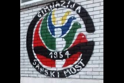 Funcionário de escola mata três colegas com fuzil na Bósnia