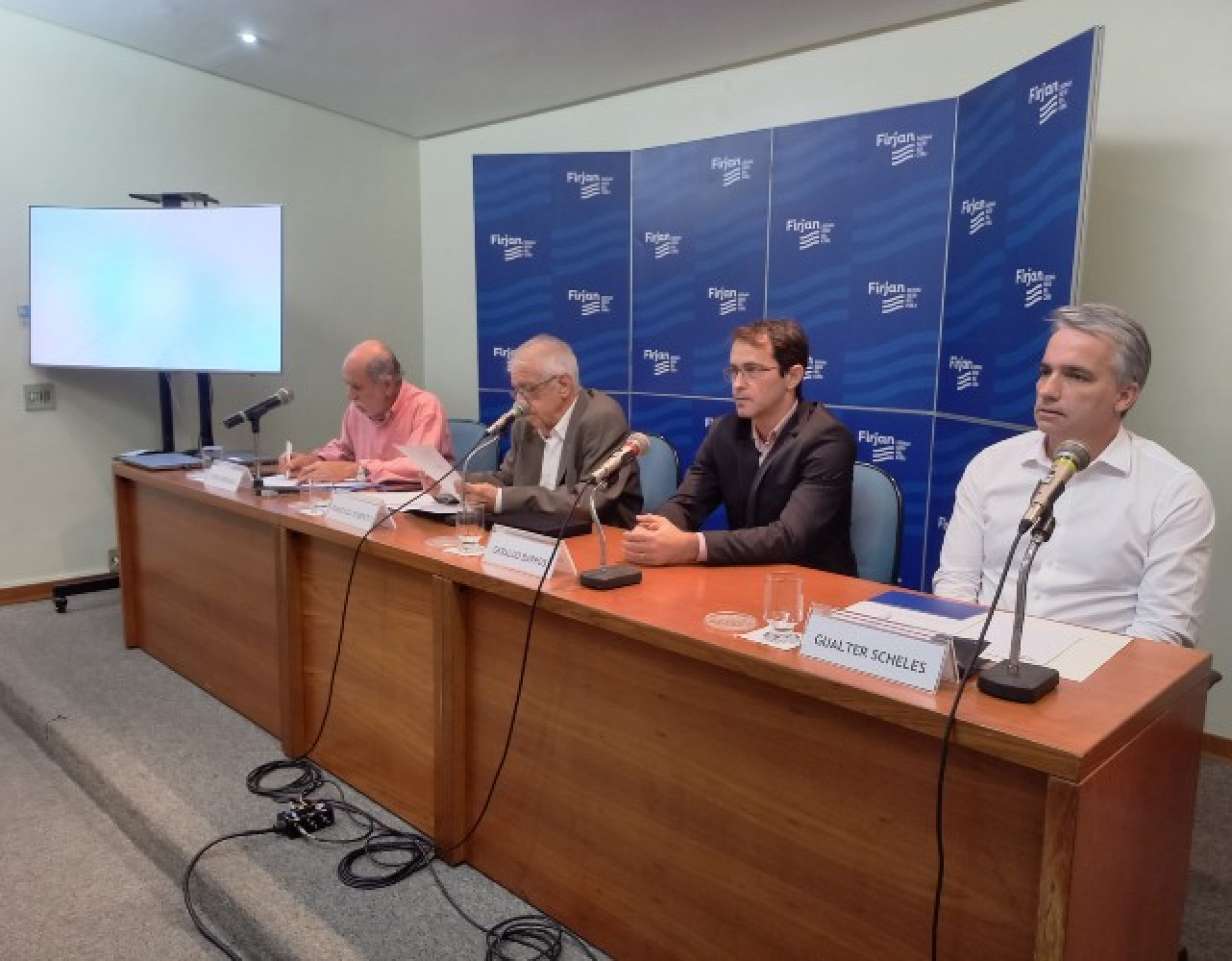 Encontro contou ainda com homenagens da federação e da Firjan SENAI pelos 50 anos da descoberta da Bacia de Campos - Foto: Divulgação