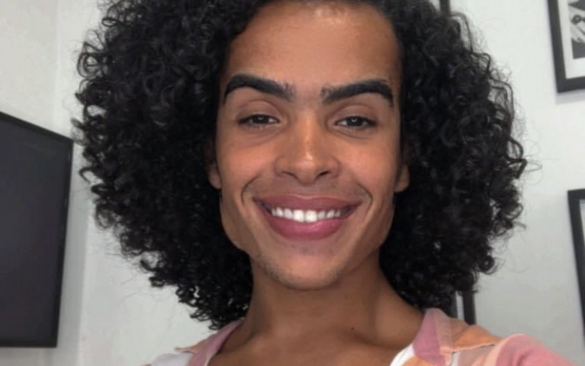 Segundo a família, Otávio Andrade foi vítima de homofobia ao ser espancado quando voltava para casa - Rede Social