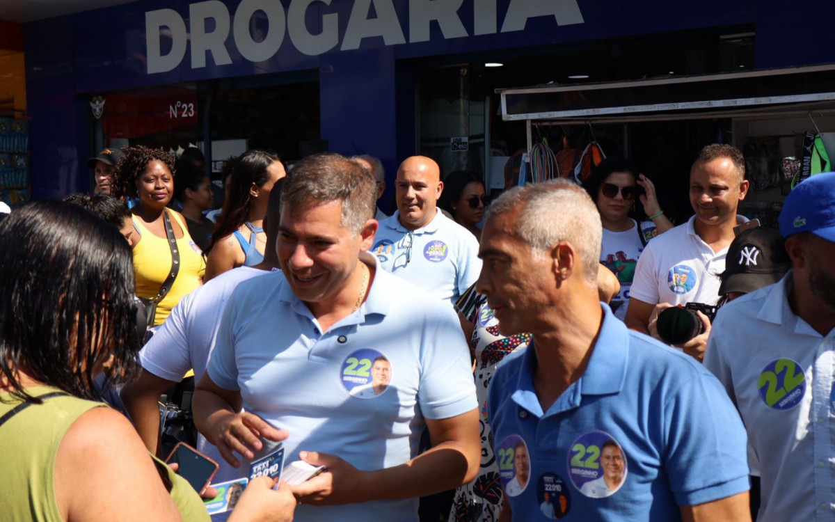 Corpo a corpo com Dr Serginho (PL), Miguel (União) e Romário (PL)