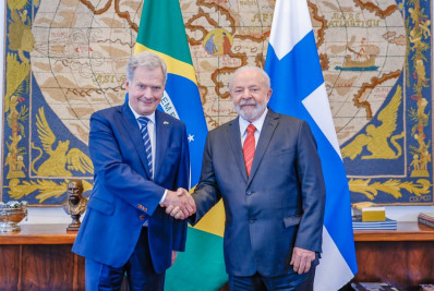 Lula conversa com líderes da Finlândia e dos Países Baixos