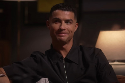 Cristiano Ronaldo cria canal no YouTube e passa dos 20 milhões de inscritos em um dia